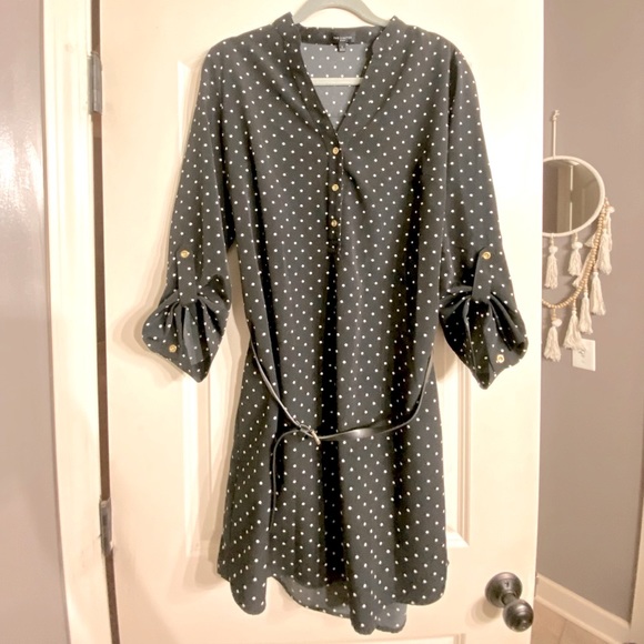 The Limited Dresses & Skirts - The Limited Polka Dot Belted Women’s Casual Dress size LG